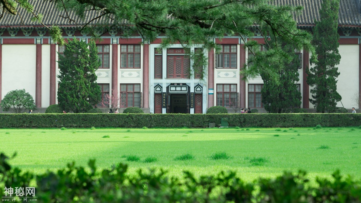 图虫人文摄影：鼓楼校区格外美-1.jpg