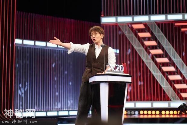 刘谦湖南春晚表演《魔壶》用奇迹见证实力-10.jpg