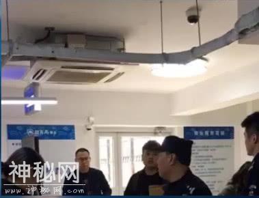 马蓉再也洗不白了，其父派人撬王宝强家门，被发现后声称理所应当-2.jpg