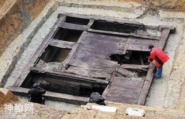 惊奇：战国大墓现19米盗洞，出土“手电筒”, 考古家：跟你没完-2.jpg