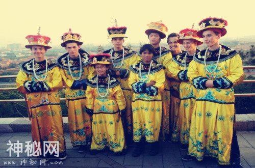 中国历史上心态最好的皇帝，一共10多个孩子，全都不是亲生的-1.jpg