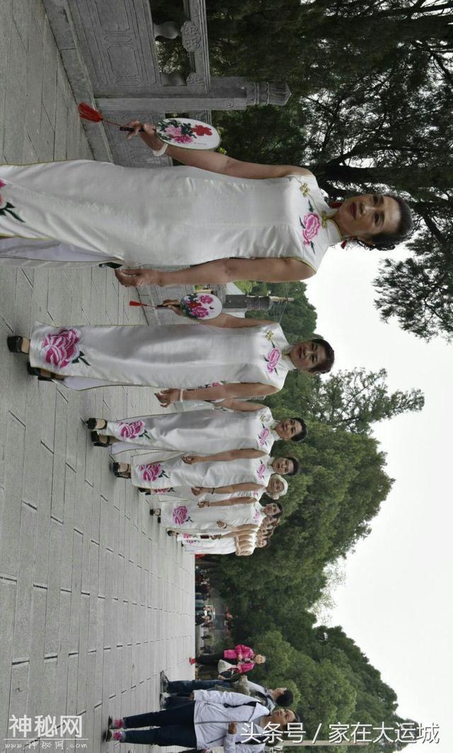 运城旗袍文化协会在永乐宫“上巳节”民俗文化周上精彩镜头-18.jpg