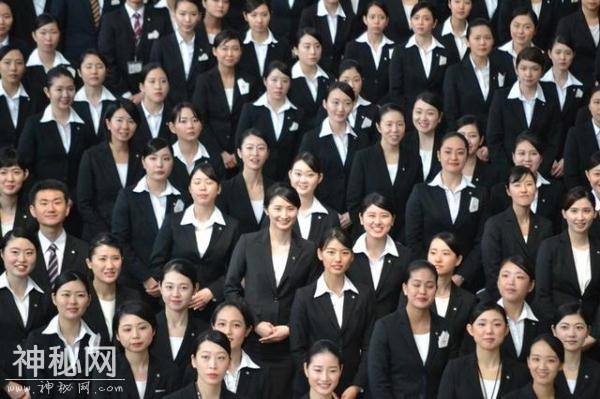 日本两大航空集团4000新员工入职 美女空姐最引人-10.jpg
