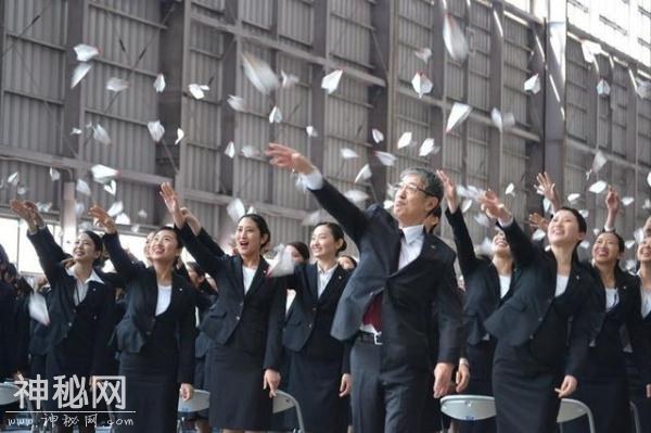 日本两大航空集团4000新员工入职 美女空姐最引人-12.jpg