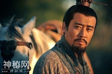 三国历史上其实有一人可比刘备，只是后来被刘备干掉了-1.jpg