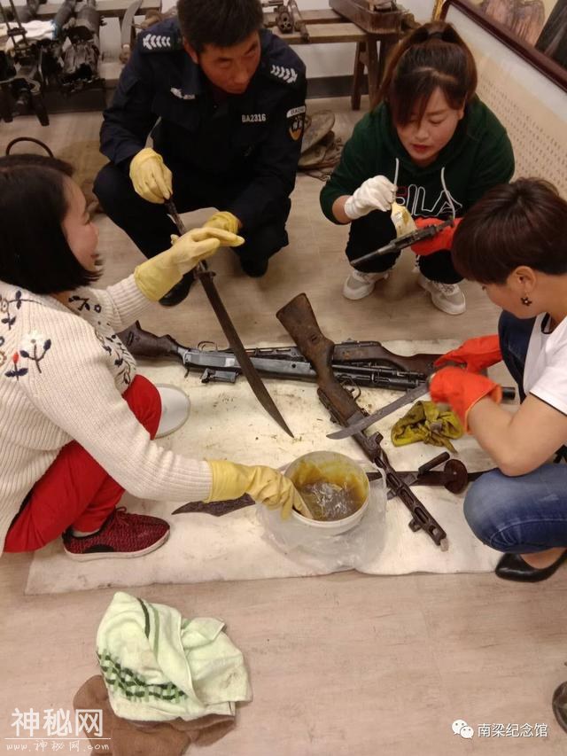 我们在路上 南梁革命纪念馆文物保养侧记-2.jpg