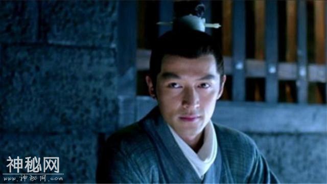 琅琊榜：梅长苏是如何发现李重心？卓鼎风留下的3个字，出卖了他-4.jpg