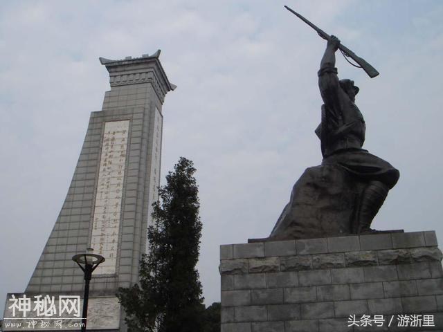 黄冈缘何出名人-2.jpg