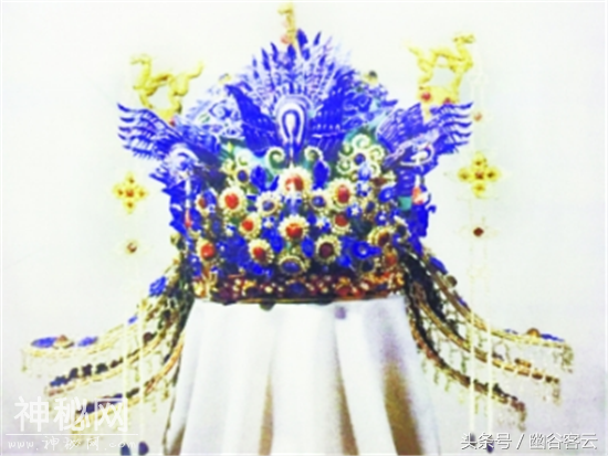 考古定陵开墓照：郭沫若参观面带微笑，参与挖掘人员大多死于非命-8.jpg