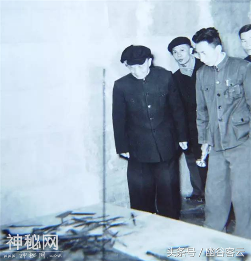 考古定陵开墓照：郭沫若参观面带微笑，参与挖掘人员大多死于非命-10.jpg