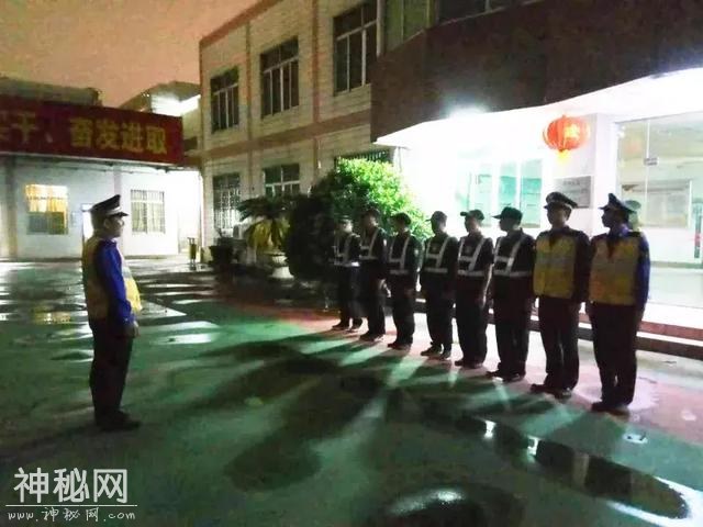 噪音扰民！城管三回合“斗法”，还弼塘东一街宁静祥和-2.jpg