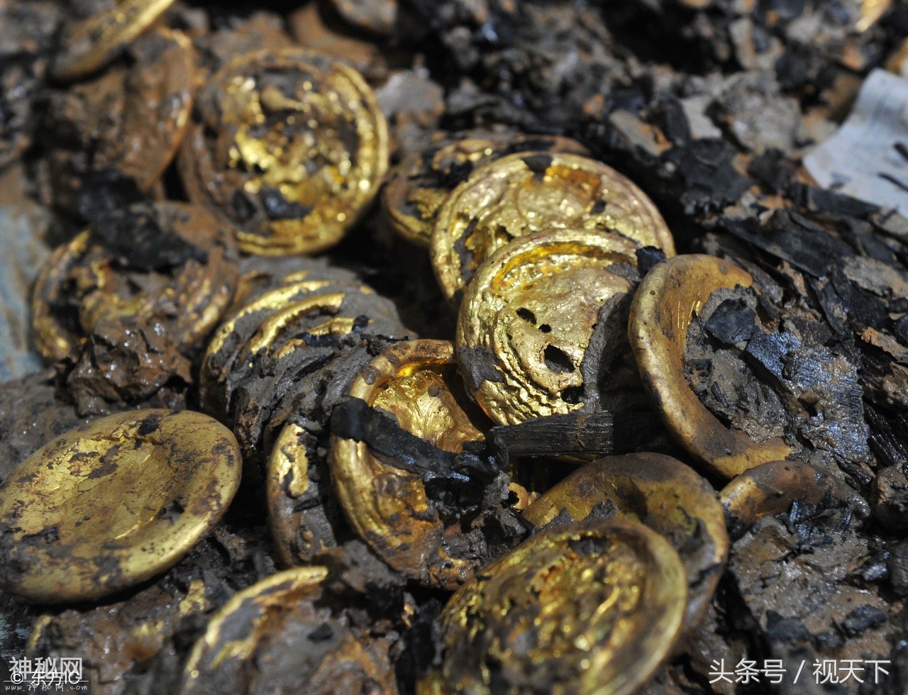 考古人员打开这座汉代大墓，78公斤370件金器，金光闪闪晃花了眼-6.jpg