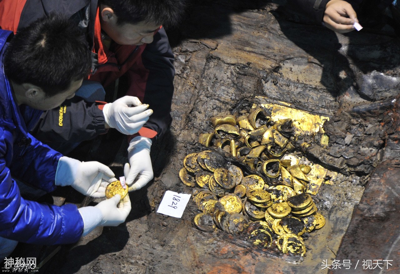 考古人员打开这座汉代大墓，78公斤370件金器，金光闪闪晃花了眼-10.jpg