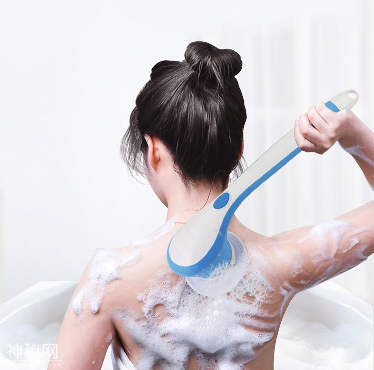 越来越多女人上厕所不用纸擦，我的天！她们是怎么做到的？-6.jpg