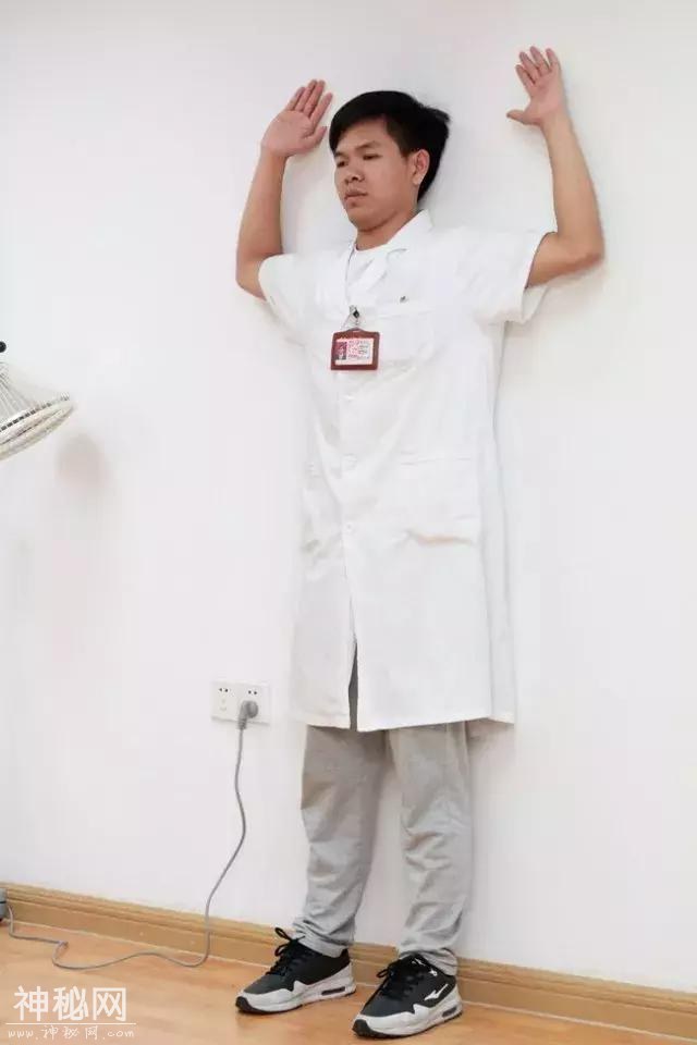 你家孩子含胸驼背吗？锻炼胸背肌-3.jpg