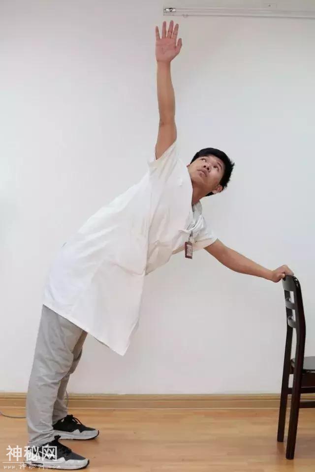 你家孩子含胸驼背吗？锻炼胸背肌-6.jpg