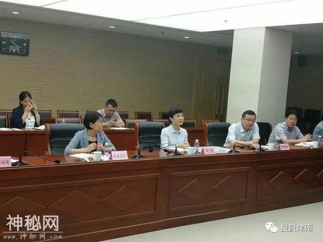 区委书记刘惠接待蓝光集团代表团来访并参加“蓝光水果侠乐园项目”方案论证会-2.jpg