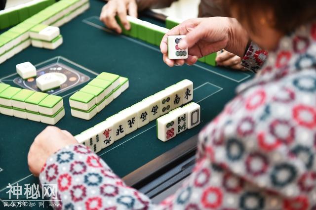 打麻将到底有什么技巧呢？麻将大师为大家分享三点小技巧-2.jpg
