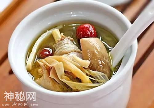 最暖心的莫过于喝一碗自己做鸡汤，各种家常煲鸡汤的做法大全-7.jpg