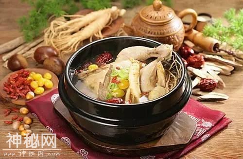 最暖心的莫过于喝一碗自己做鸡汤，各种家常煲鸡汤的做法大全-6.jpg