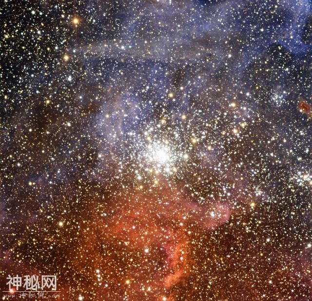 所幸这个宇宙的喧嚣和繁华，皆在别处-8.jpg