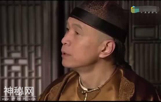 甄嬛传：苏培盛其实早就知道，双生胎不是皇上的，注意他的表情-4.jpg