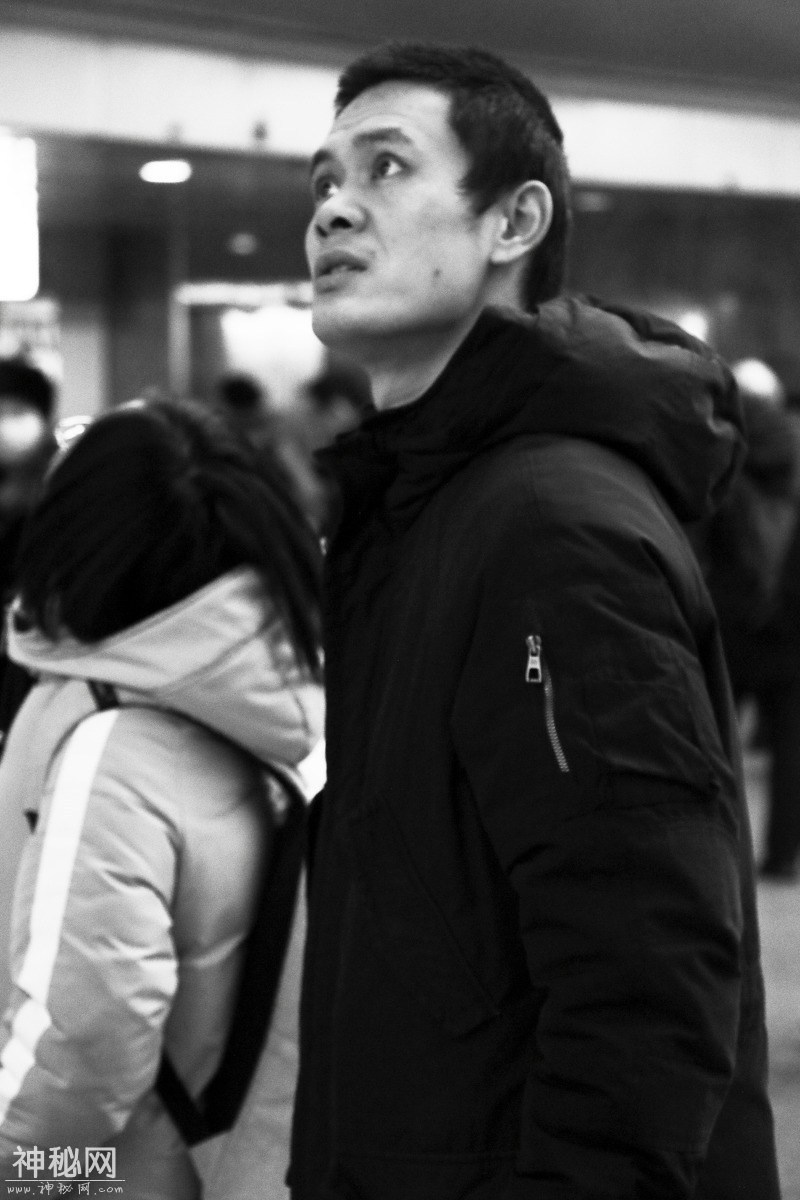 图虫人文摄影：寻找候车室的春节-9.jpg