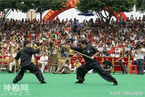 “铁布衫”与“神肚王”邀请格斗狂人徐晓冬，广东打擂比绝技-7.jpg