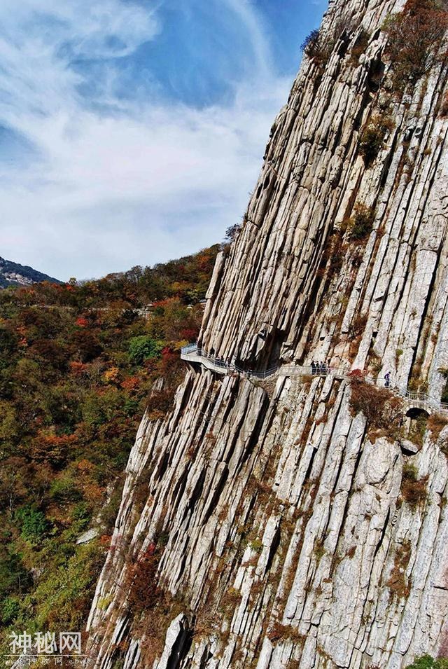 中国境内最早形成的一座山，集三教文化于一身，你知道是哪里吗？-7.jpg