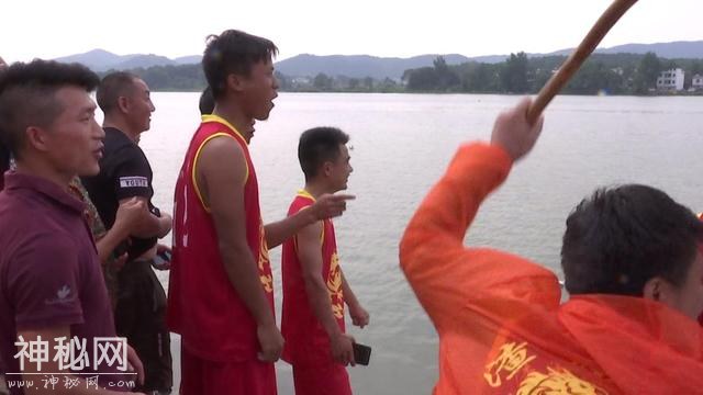 邵阳：年轻人辞职回乡赛龙舟 蔡佘团村龙的传人传承百年风俗-9.jpg