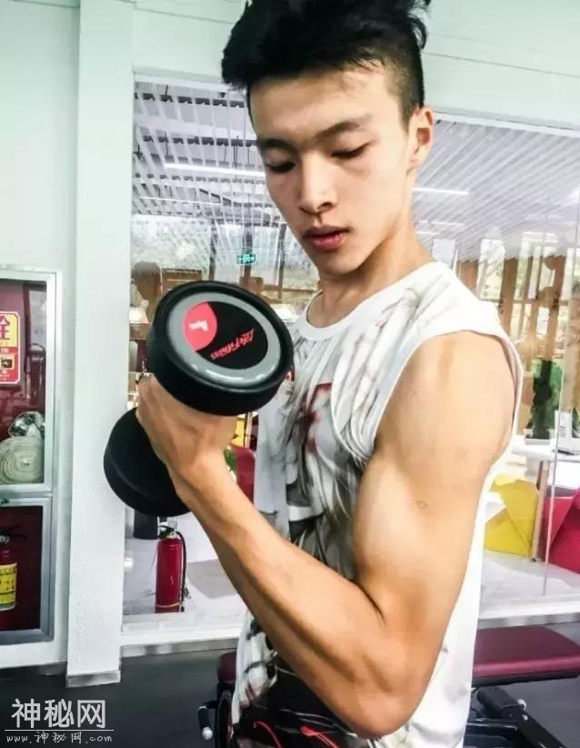 高考历史上，长得最帅的四位高考状元-3.jpg