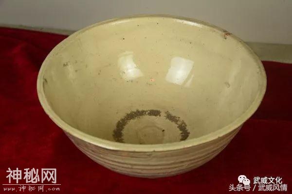文物精品丨西夏白釉瓷碗-1.jpg