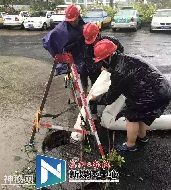暴雨中，这些感人瞬间，温暖每一个人……-29.jpg