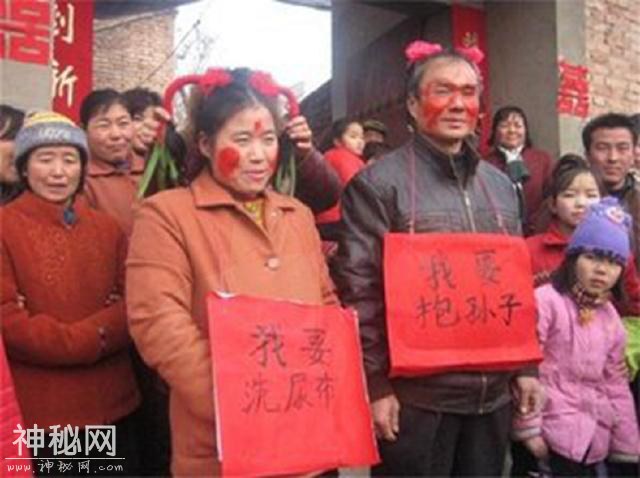 你老家最不能接受的风俗习惯是什么？新婚4个月后才能换床上用品-3.jpg