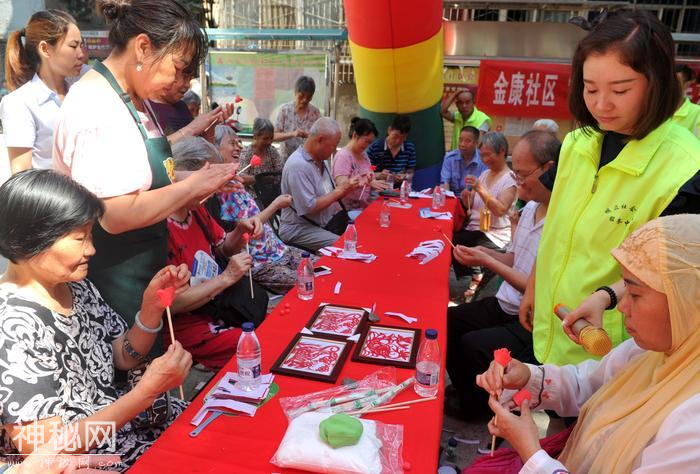 社区办传统民俗班-2.jpg
