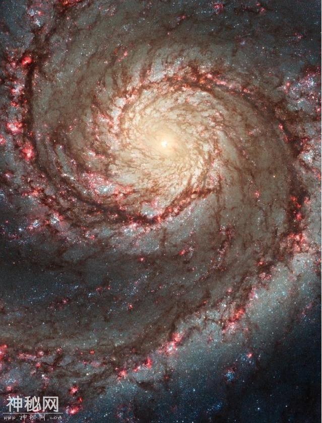 哈勃望远镜头下的浩瀚宇宙，你被震撼到了嘛？-4.jpg