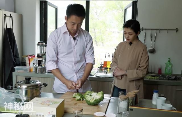 汪小菲深夜感慨玥儿长大了，晒出女儿照超像mini版杉菜，超可爱-1.jpg