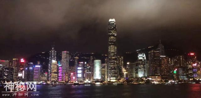 寰宇万谈：以华人为主体的全球最富裕地区之一香港-3.jpg
