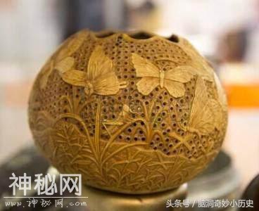 传承千年的“天南贡品”，椰壳上的时光雕刻，画风浓郁却栩栩如生-5.jpg