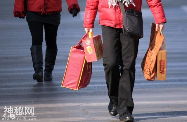 大年初二万万不犯这些禁忌，一旦犯忌，霉运连连，很难聚财-1.jpg