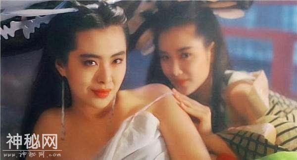 “鬼后”王小凤患抑郁差点杀夫，富豪老公救她散尽家财，感人落泪-1.jpg