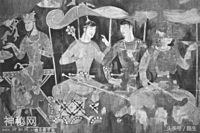 这个白人墓有5位美女，个个高髻、长眉、细眼、大耳、直鼻、红唇-5.jpg