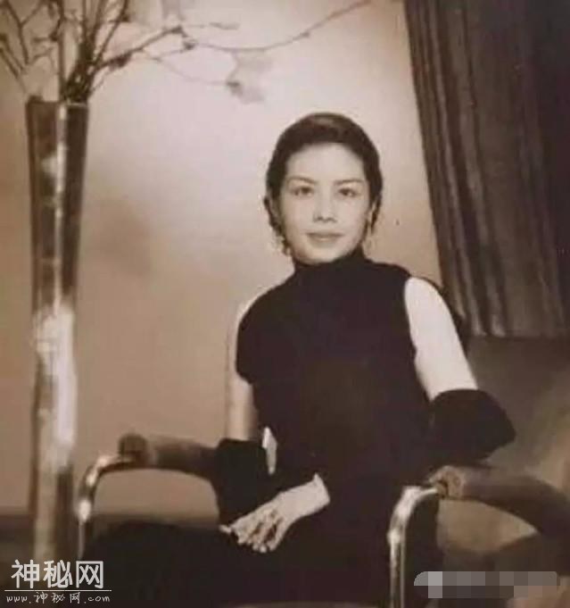 民国奇女子：28岁睡3000男人，被骂后霸气回应，就要耍尽天下男人-6.jpg