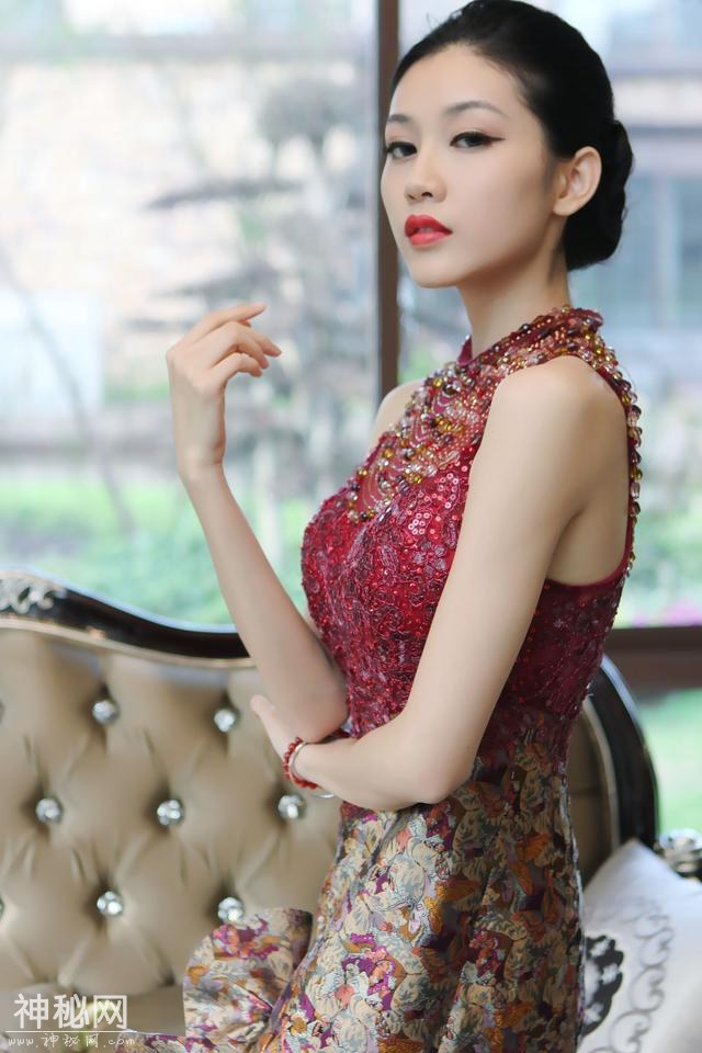 美丽撩人气质美女-1.jpg