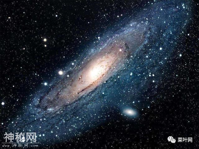 有人提出这样的观点：大爆炸产生了两个宇宙，时间反向运行-2.jpg