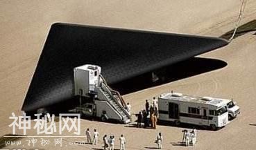 三角形UFO有可能是未公开的地球飞行器，美国早已研发？-3.jpg