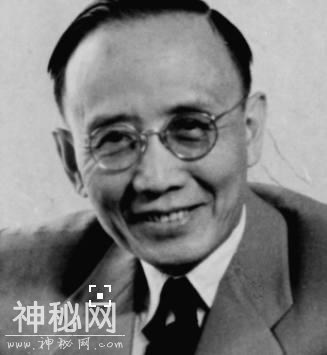 考古队打开皇帝棺椁后，发现一奇特现象，专家十分疑惑-4.jpg