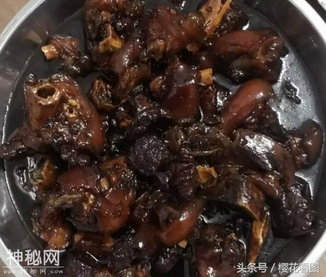 婆婆烧的饭菜难以下咽，太油了，光看就饱根本没法下筷子-1.jpg