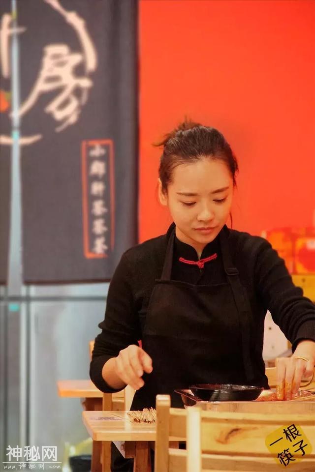 为了吃上这口正宗串串，他们竟从成都“拐”回来一个美女！-5.jpg
