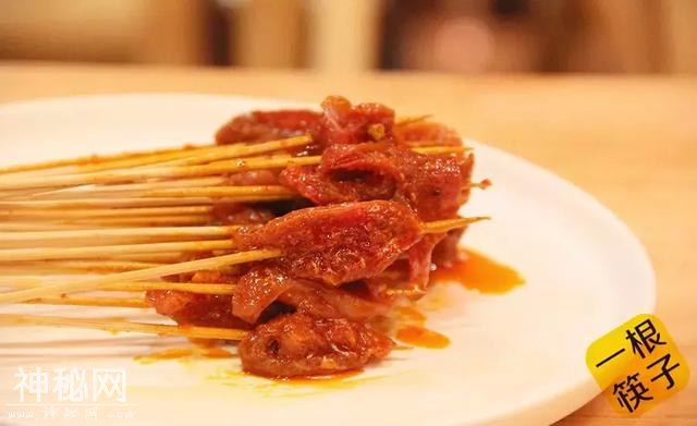为了吃上这口正宗串串，他们竟从成都“拐”回来一个美女！-10.jpg